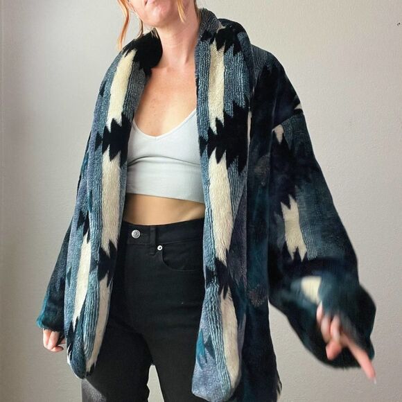 Vintage Style Blue Striped Boho Printed Teddy Open Front Coat - Picture 2 of 7